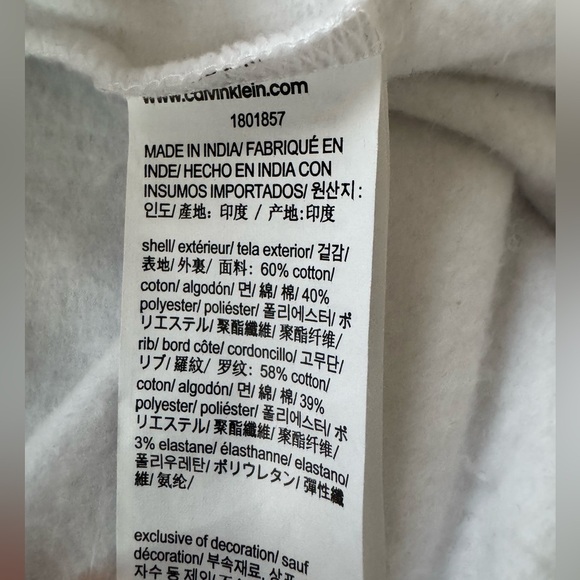 NWOT Calvin Klein Classic White Crewneck Sweater - Picture 5 of 6